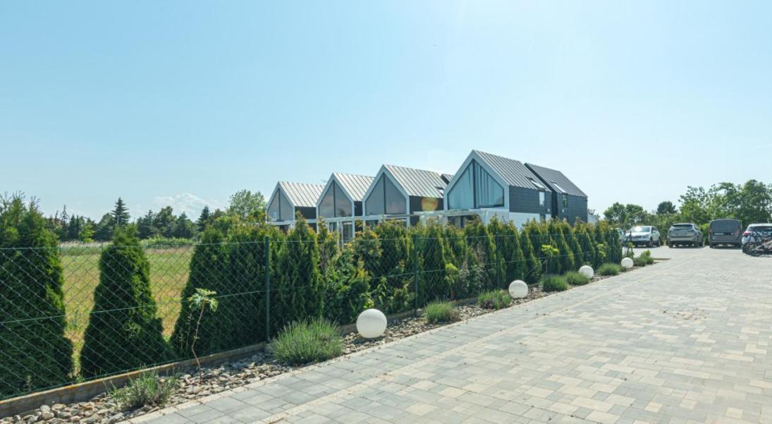 Summer House- Domek z jacuzzi Wrzosowo  Buitenkant foto