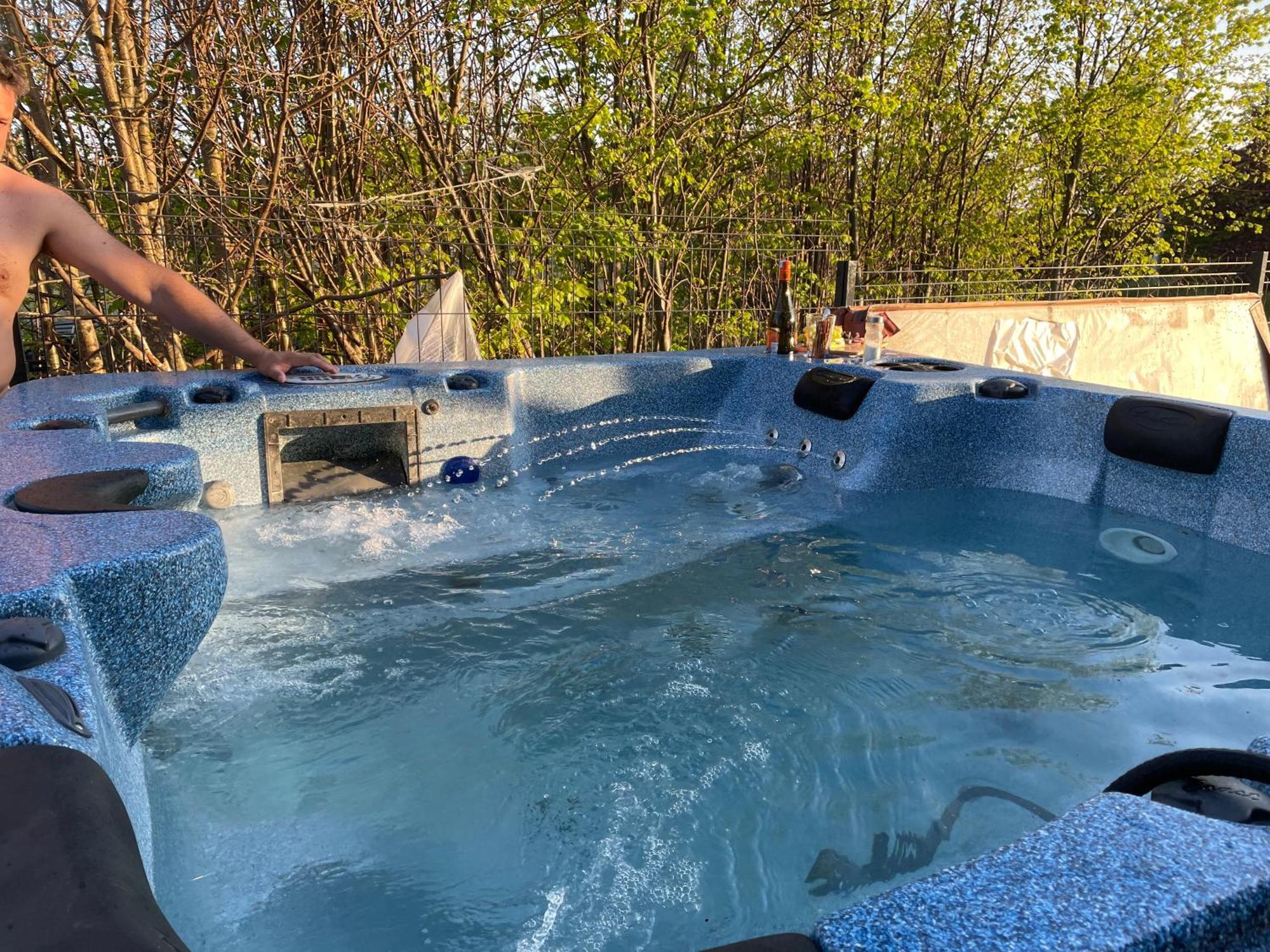 Summer House- Domek z jacuzzi Wrzosowo  Buitenkant foto
